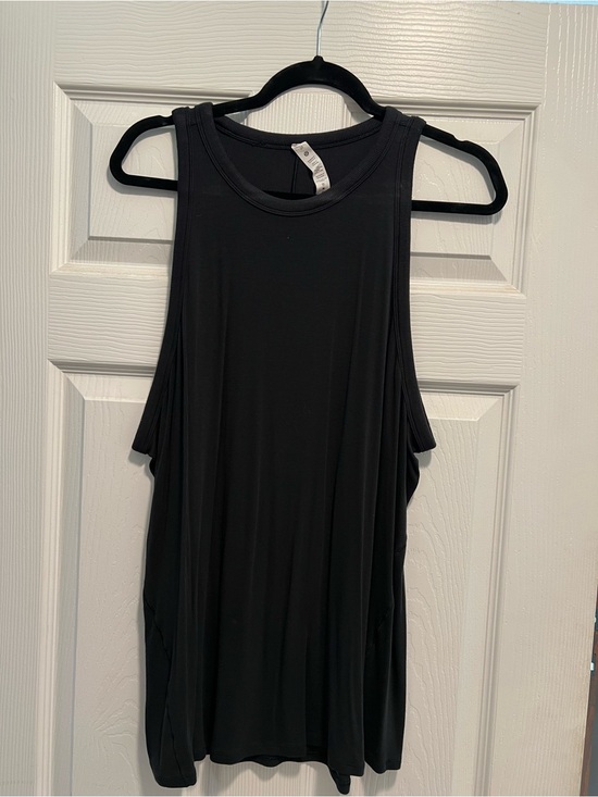 lululemon athletica Tops - lululemon athletica hold tight tank size 20